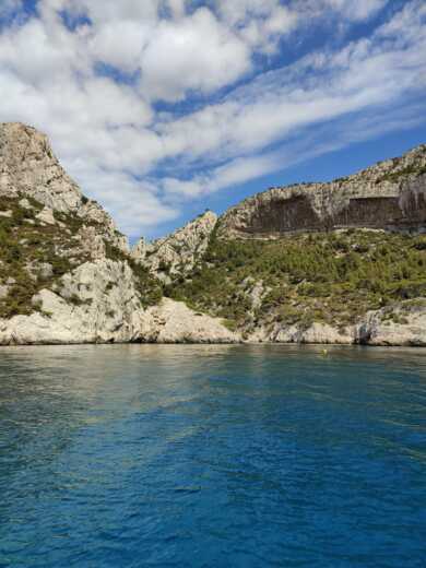 La Ciotat Motorboat Quicksilver Activ 605 Sundeck alt tag text