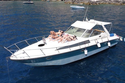 Hire Motorboat Rio 1100 cabin Sorrento