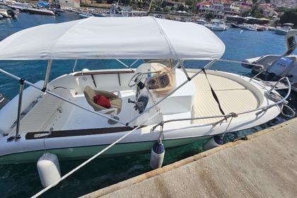 Miete Motorboot 2010 Fisher 20 Općina Hvar