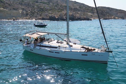Hyra båt Segelbåt Jeanneau Sun Odyssey 439 Valletta