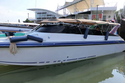 Rental Motorboat Custom Twin Engines 400HP Phuket
