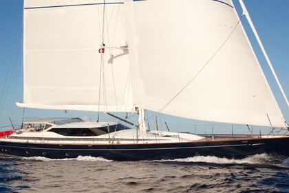 Hire Sailing yacht Camper & Nicholsons Cutter Belize