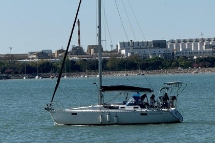 Rental Sailboat Beneteau Océanis 350 La Rochelle