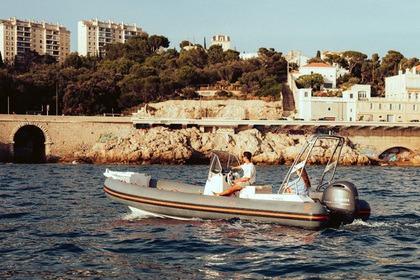 Hire RIB Capelli Tempest 700 Marseille