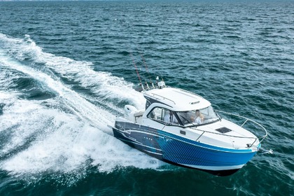 Charter Motorboat BENETEAU ANTARES 7 Brest