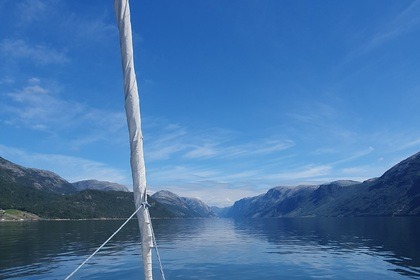 Rental Sailboat Beneteau Oceanis 43 Stavanger