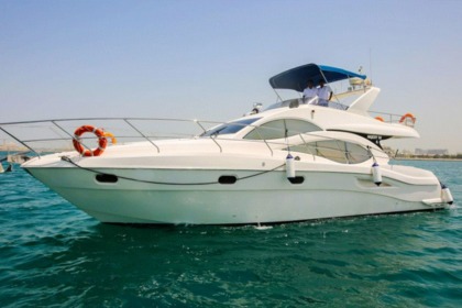 Verhuur Motorboot Majesty 52 Dubai