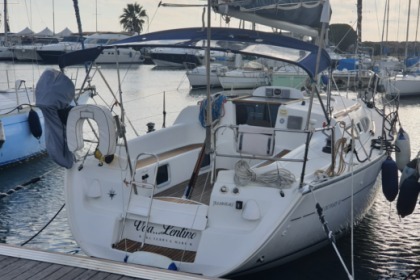 Charter Sailboat Jeanneau Sun Odyssey 32 Turri Manna