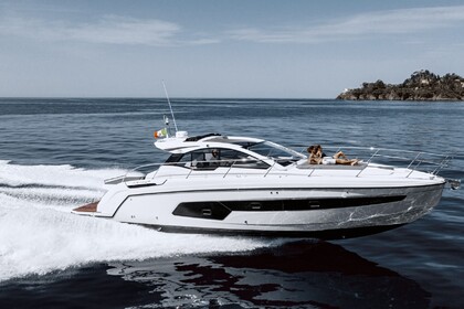 Rental Motorboat Azimut ATLANTIS 45 Capri