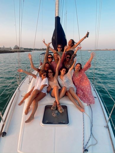 Cádiz Sailboat Jeanneau Sun Odyssey 42i alt tag text