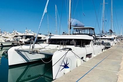 Charter Catamaran Lagoon-Bénéteau Lagoon 42 - 4 + 2 cab. Athens