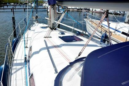 Verhuur Zeilboot Bavaria 30 Cruiser IJsselmeer