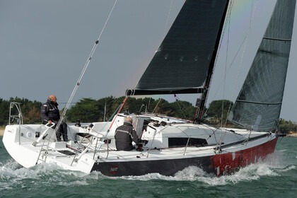 Hire Sailboat Jeanneau SUN FAST 3600 La Rochelle