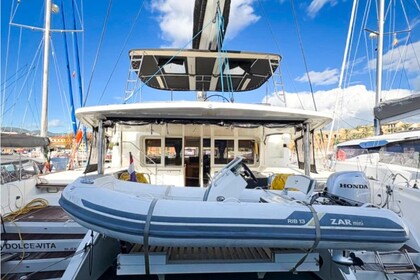Rental Catamaran Lagoon-Bénéteau Lagoon 52 - 5 + 1 cab. Split