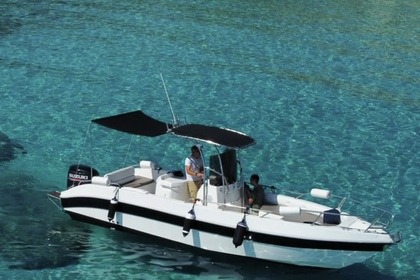 Hyra båt Motorbåt Paska Dolphin 25 Otranto