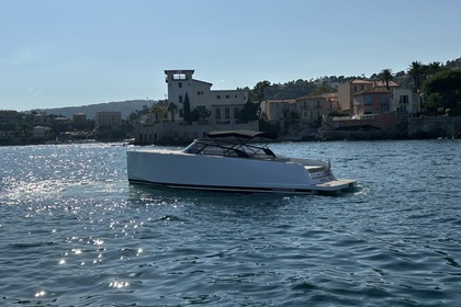 Hire RIB VANDUTCH VANDUTCH 32 Saint-Jean-Cap-Ferrat