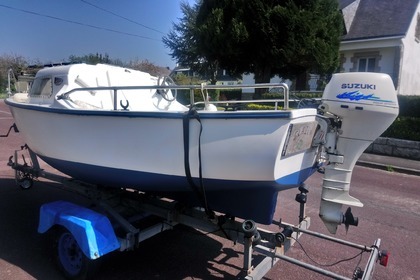 Rental Motorboat JEANNEAU Cap breton Lanester