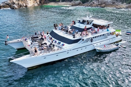 Location Yacht à moteur 100' Mega Yacht [All Inclusive] Puerto Vallarta