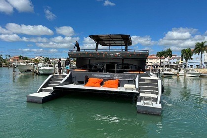 Rental Catamaran Custom Power Cat 62  Casa de Campo, La Romana