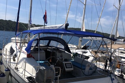 Hire Sailboat Bavaria Yachtbau Bavaria Cruiser 46 - 4 cab. Mali Losinj