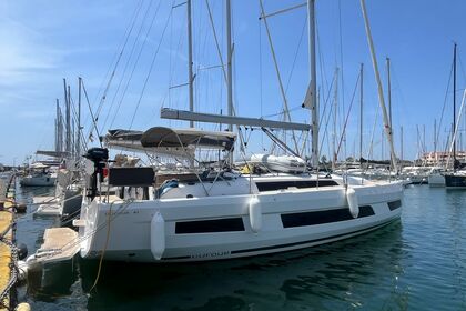 Location Voilier  DUFOUR 41 - MA ( 3D/2C) Hyères