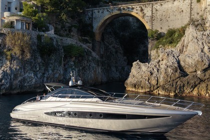 Noleggio Yacht Riva Vertigo Positano