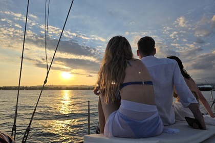 Aluguel Veleiro Beneteau Cyclades 43.4 Catânia