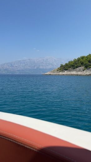 Makarska Motorboat Barracuda 545 alt tag text