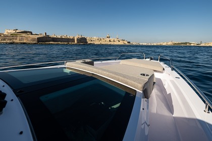 Rental Motorboat Axopar 37 Valletta