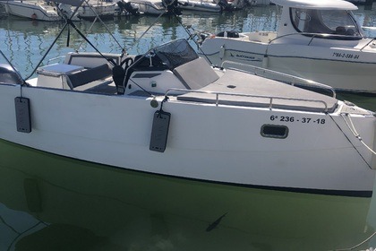 Location Bateau à moteur Nuva 6 Sitges