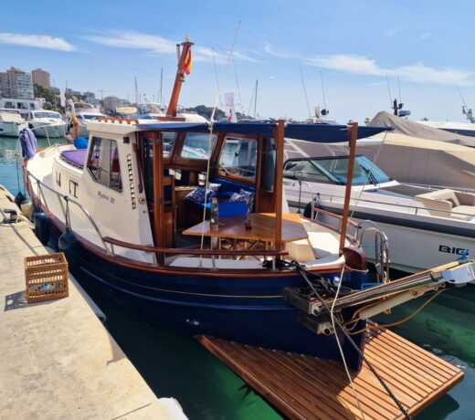 Cala Nova Motorboat MYABCA MYABCA 32 alt tag text