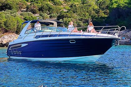 Hire Motorboat BAYLINER AVANTTI 40 Tribunj