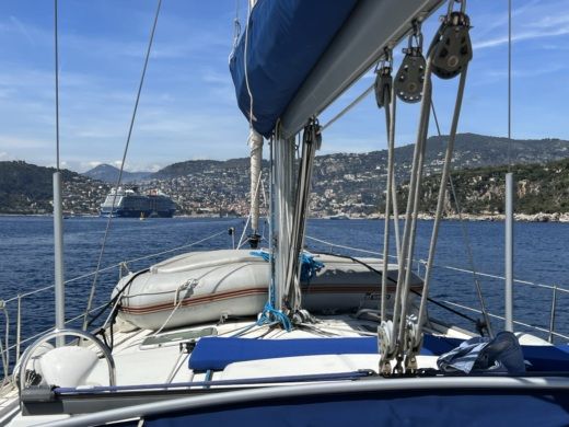 Nice Sailboat BENETEAU OCEANIS 473 alt tag text