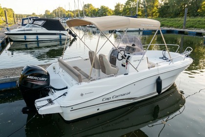 Location Bateau à moteur Jeanneau Cap camarat 6.5 cc Offendorf