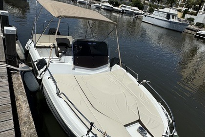 Hire Motorboat Beneteau Flyer 6.6 Mandelieu-La Napoule