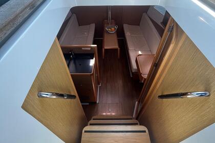 Noleggio Barca a vela Jeanneau Sun Odyssey 319 Cannigione