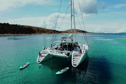 Rental Catamaran Lagoon 570 Nice