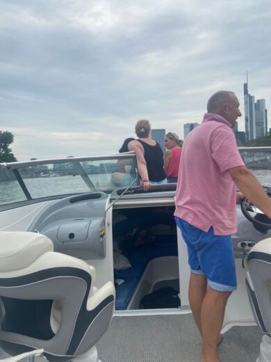 Frankfurt Motorboat Campion 705I SC alt tag text