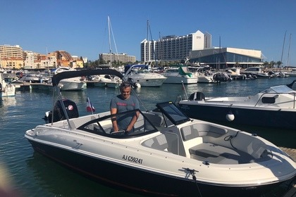 Noleggio Barca a motore Bayliner VR4 Vilamoura