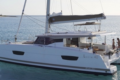 Location Catamaran Fountaine Pajot Fountaine Pajot Lucia 40 - 4 cab. Saint-Raphaël