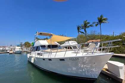 Verhuur Motorboot Bayliner 42 Puerto Vallarta