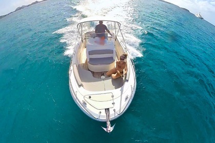 Rental Motorboat Pacific Craft Open 670 Sint Maarten