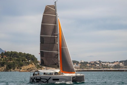 Verhuur Catamaran Beneteau Excess 11 Toulon