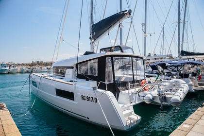 Rental Catamaran LAGOON 40 Olbia