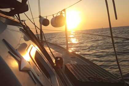 Hire Sailboat Jeanneau Sun Odyssey 35 Ancona