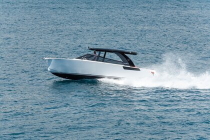 Charter Motorboat Custom Made Colnago 33 JG Croatia