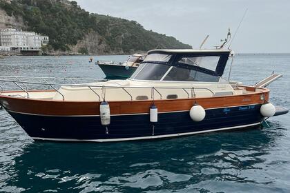 Miete Motorboot Di Donna Serapo 33 Capri