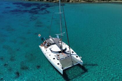 Miete Katamaran PRIVATE MORNING CATAMARAN CRUISE TO DIA ISLAND 5.5 HOURS Kreta