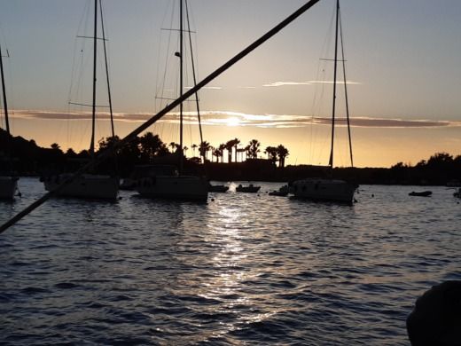 Portisco Catamaran  Bali 4.6 Mira alt tag text