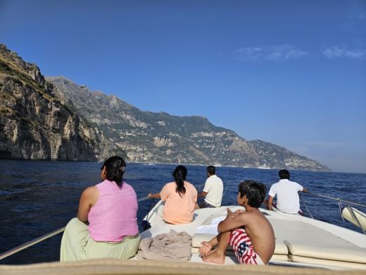 Positano Motorboat Cranchi Mediteranee 40 alt tag text